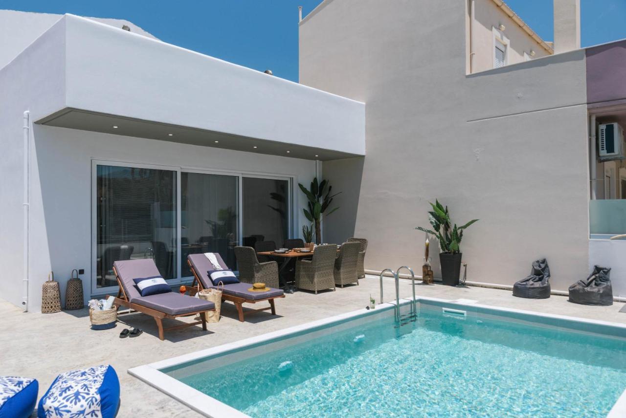 Iceberg 2 With Pool Villa Kalamaki (Heraklion)